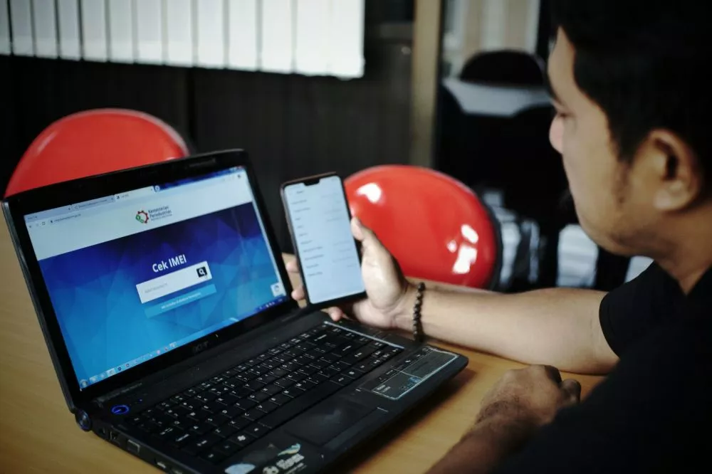 Validasi Nomor IMEI Resmi Diberlakukan Hari Ini