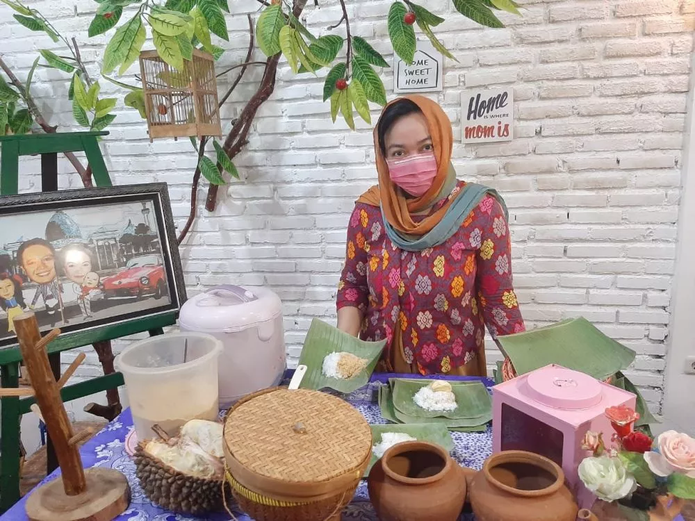 Ketan Punel Darmo Pindah Jualan via Online