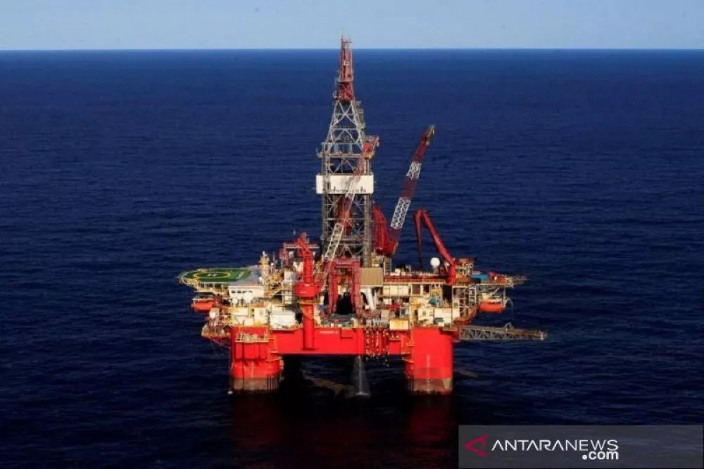 Harga Minyak Bervariasi ketika AS Melonggarkan Penguncian