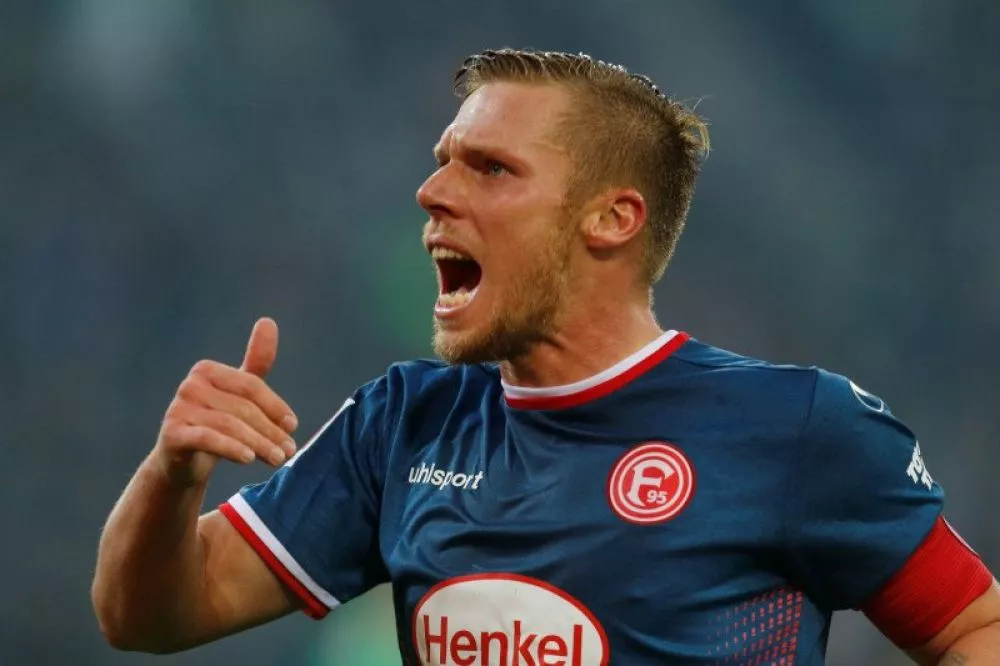 Tekuk Shalke, Fortuna Duesseldorf Jauhi Zona Degradasi
