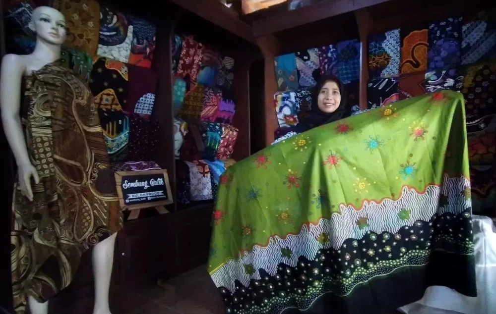 Perajin Kulon Progo Ciptakan Batik Motif Corona