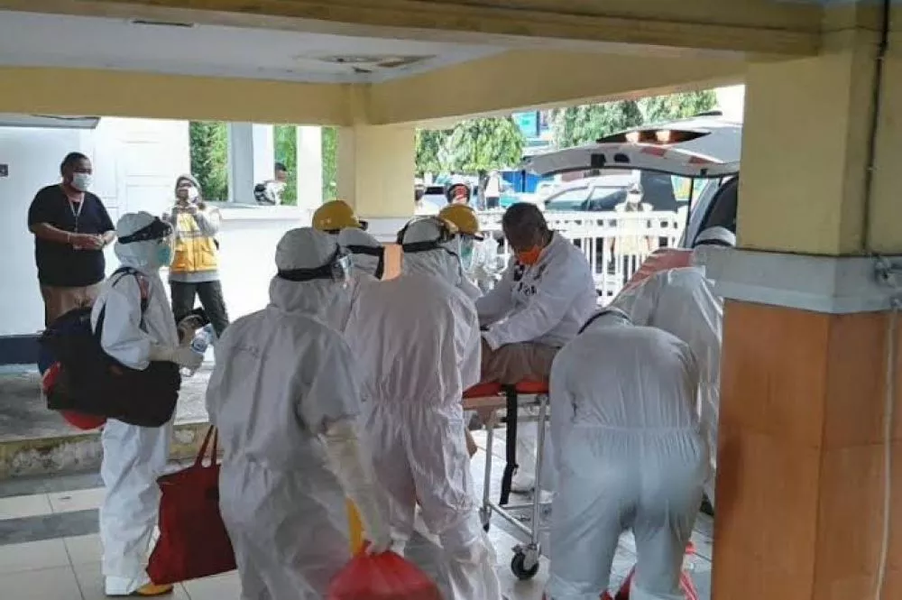 Istri dan Anak Almarhum Sekkota Tidore juga Positif Covid