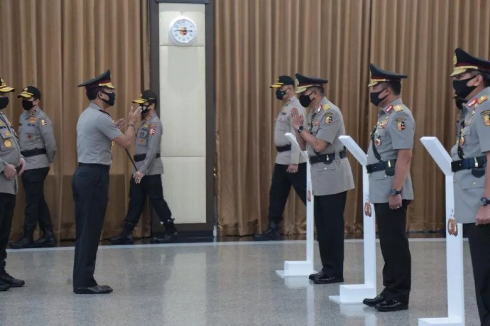 Kapolri Lantik Sembilan Kapolda Baru