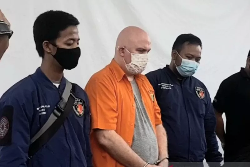 Polri Hebat! Buronan FBI Ditangkap di Indonesia