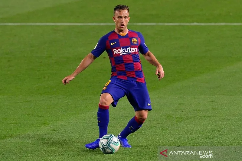 Juventus dan Barcelona Sepakat Tukar Tambah Arthur Melo dan Pjianic