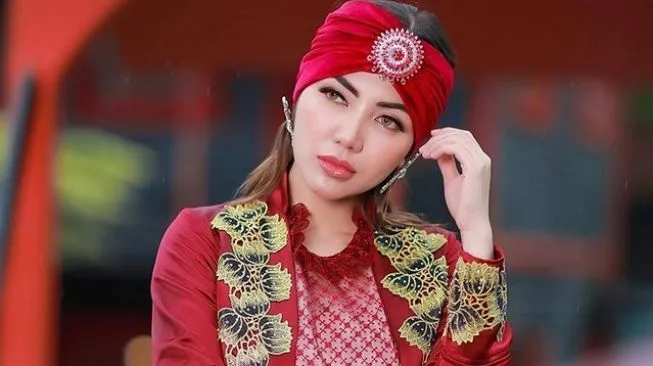 Bella Shofie: Ubah Penampilan, Siap Berhijrah