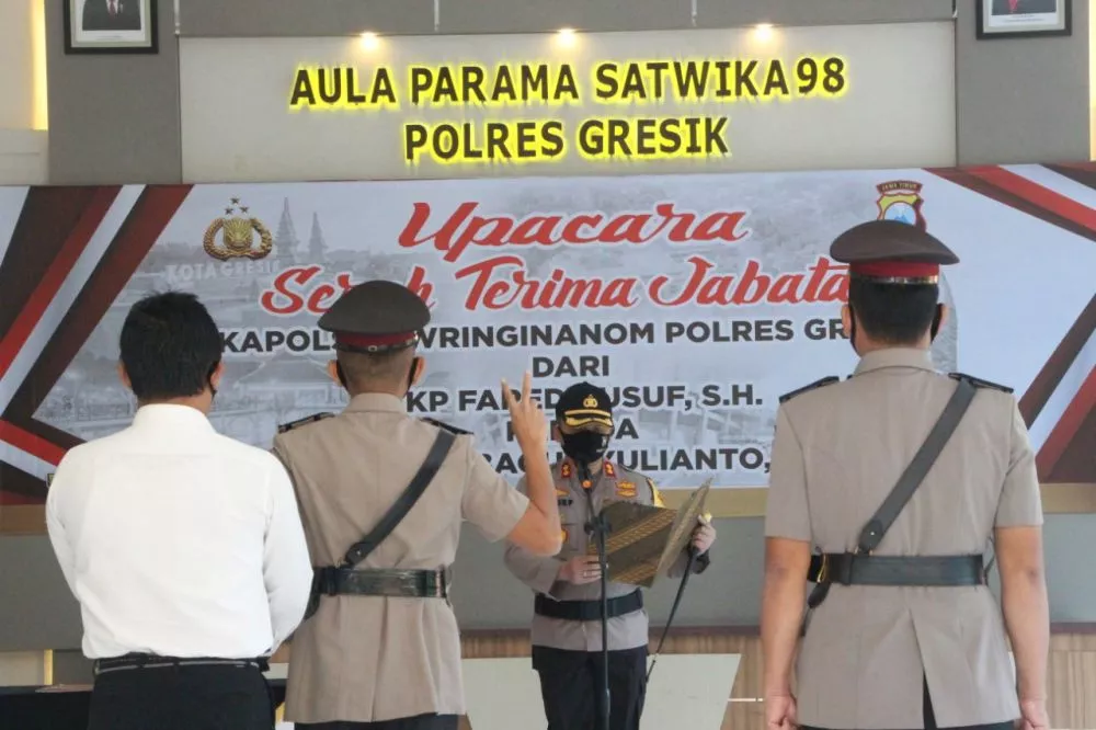 Kapolsek Wringinanom Berganti