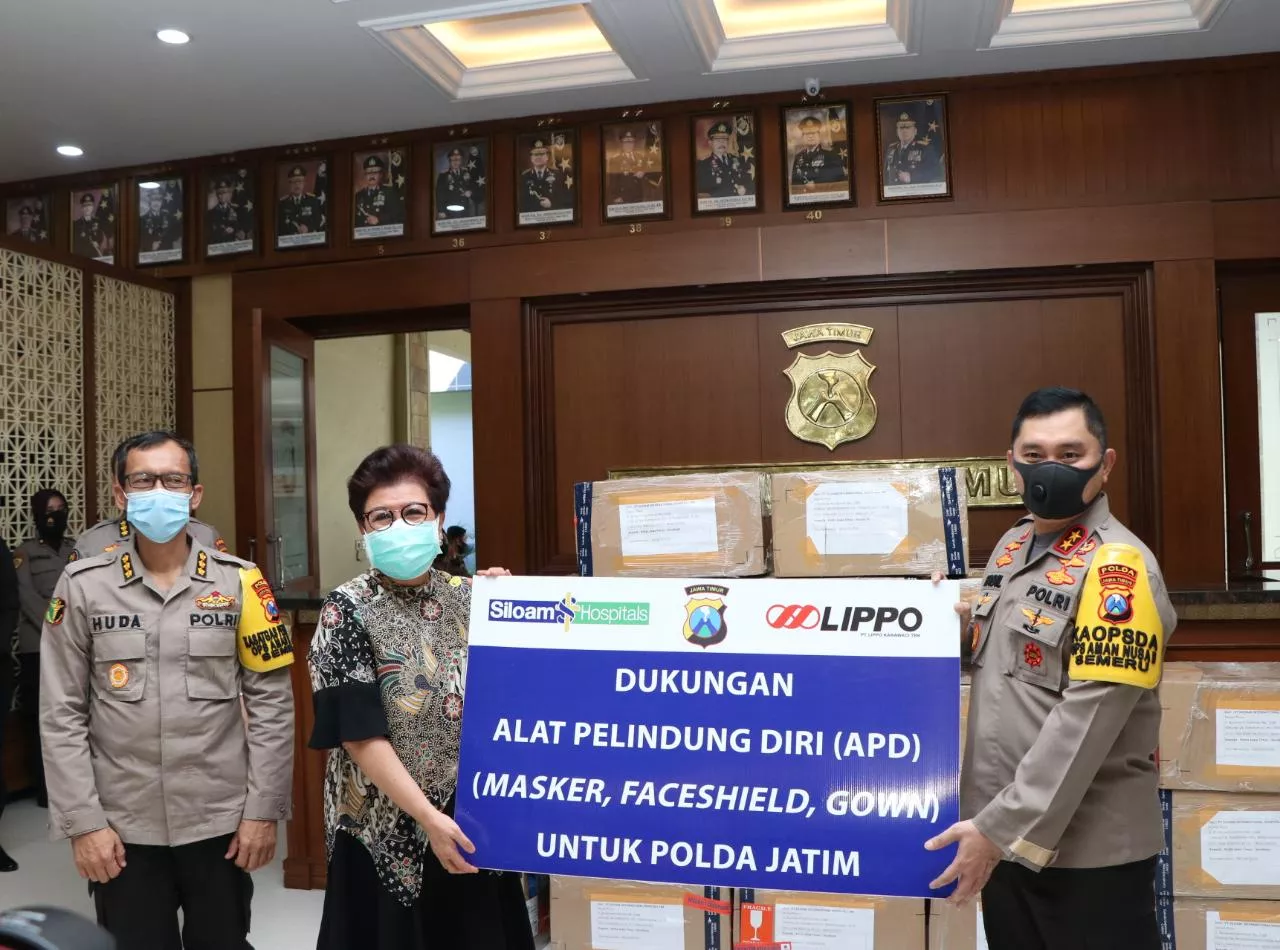 Polda Jatim Terima Bantuan APD dari PT Lippo Karawaci