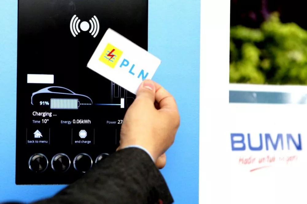 4,3 Juta Pelanggan PLN Alami Lonjakan Tagihan, Siapa yang Bohong?