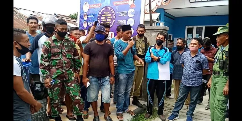 Tak Transparan Soal BLT, Pemuda Desa Mangon Demo Kades