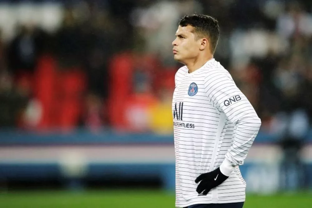 Thiago Silva Tinggalkan PSG