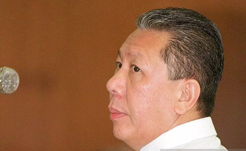 Jenderal Napoleon Bonaparte dan Jenderal Nugroho Slamet Dicopot