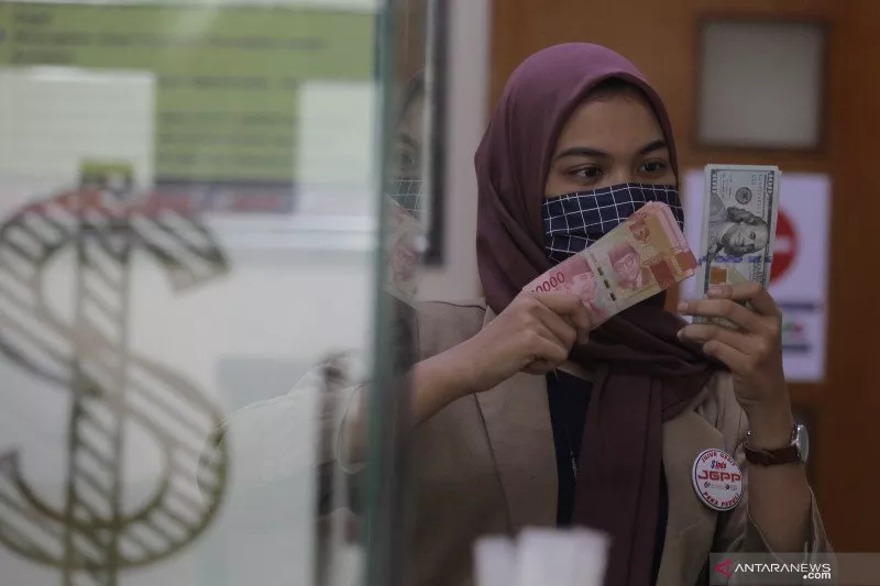 Rupiah Melemah 40 Poin, Tembus Rp 14.435 per Dolar AS