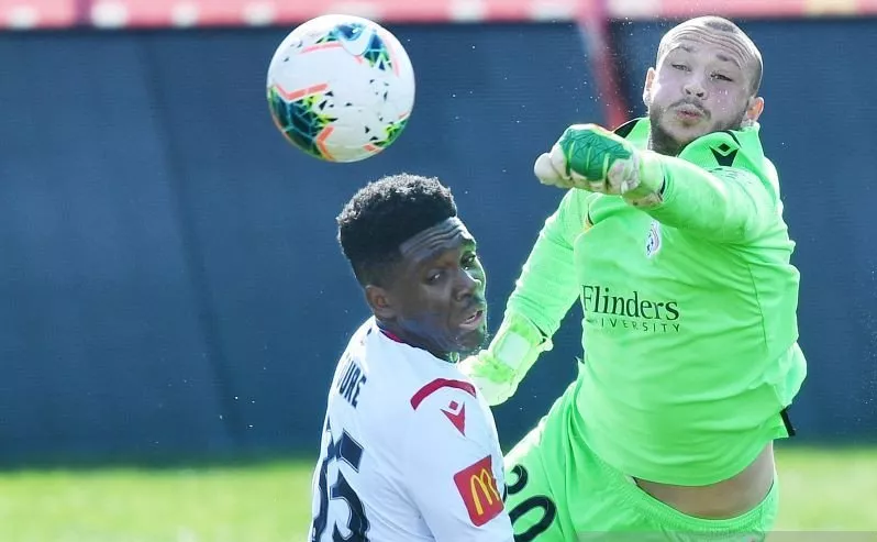 Kiper Adelaide United Beralih Profesi menjadi Petarung MMA