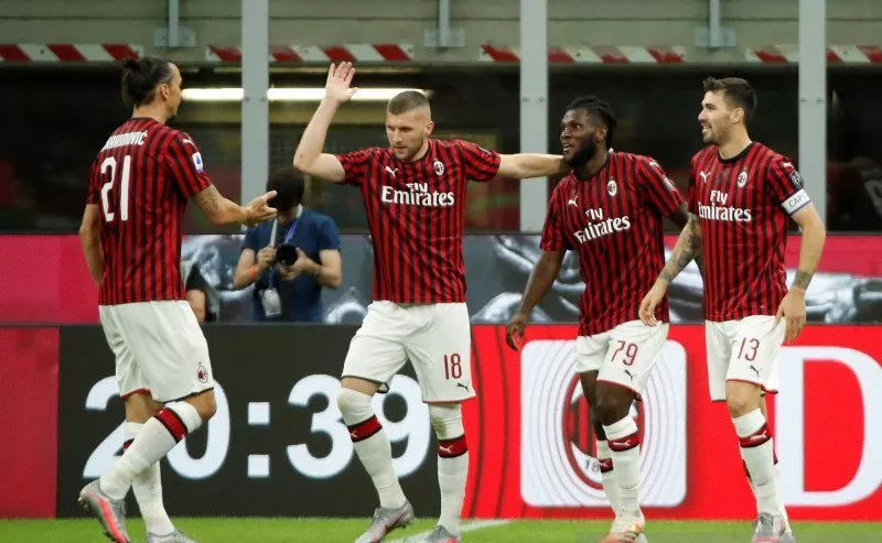 Big Match Napoli vs Milan Berakhir Damai