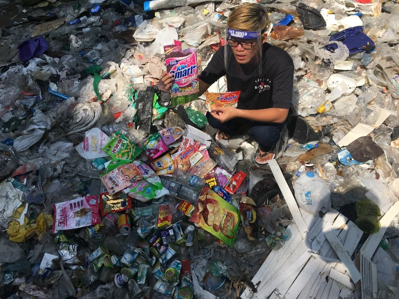 Survei Ecoton: Wings Surya Paling Banyak Sumbang Sampah Plastik