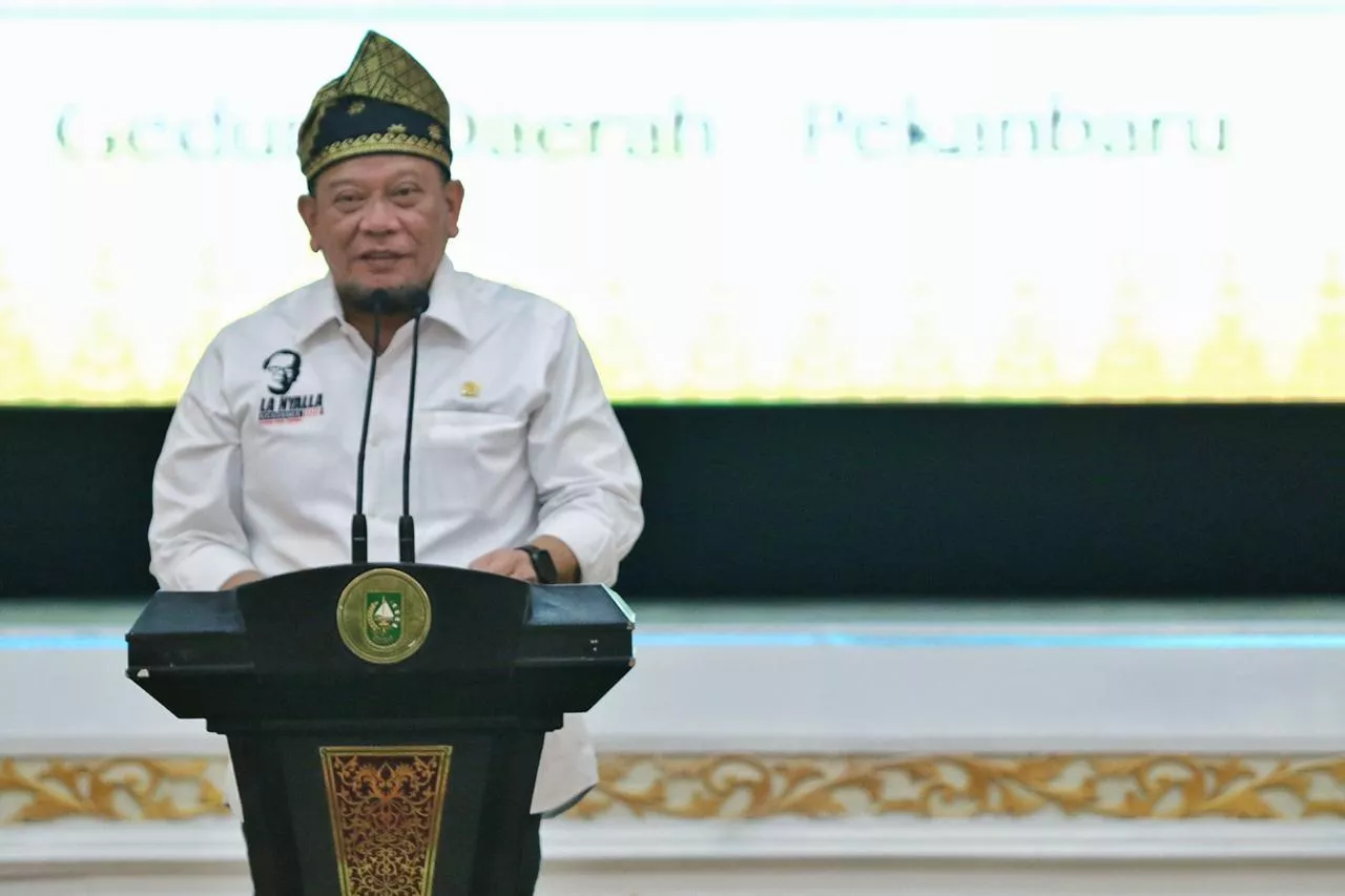 Ketua DPD RI Kenalkan Tagline Dari Daerah Untuk Indonesia