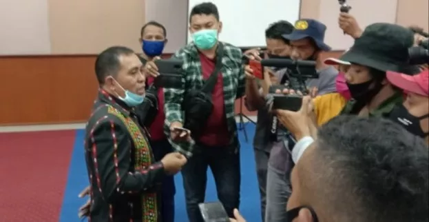 Demo Tolak Pembangunan Sarpras Geopark di TN