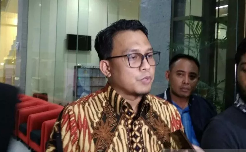 Nurhadi Dicecar Pertanyaan Penemuan Barang Bukti ketika Ditangkap