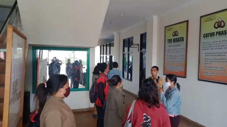 Kepsek SMKN 1 Wae Ri’i, Manggarai, NTT Dilaporkan ke Polisi