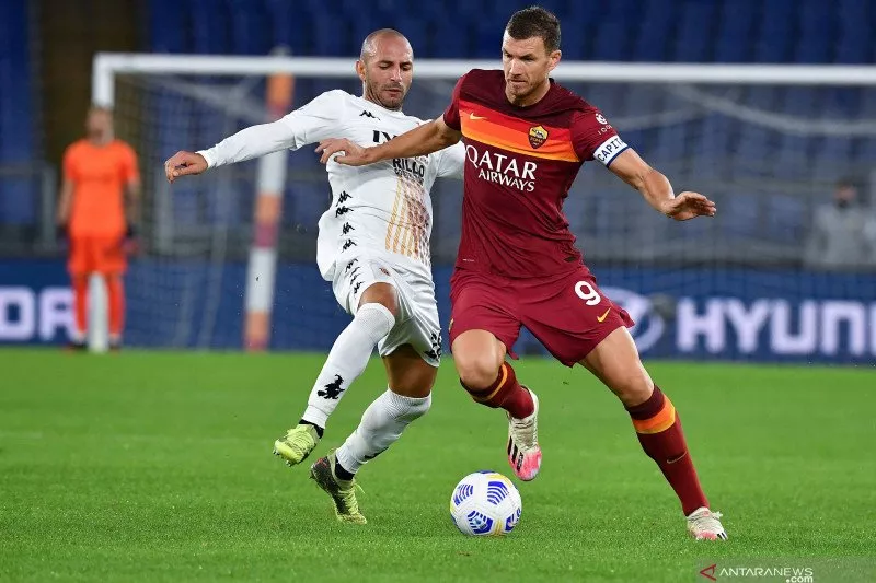 AS Roma Pesta Gol ke Gawang Benevento