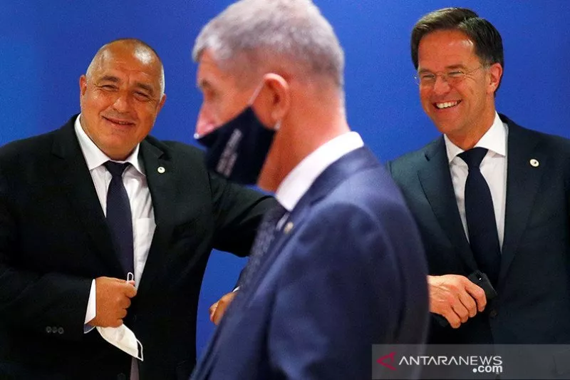 Perdana Menteri Bulgaria Boyko Borissov Positif Terpapar Covid-19