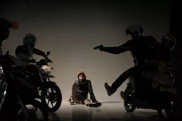 Dua Perampok Tewas Ditabrak Mobil Korbannya, Satu Kabur