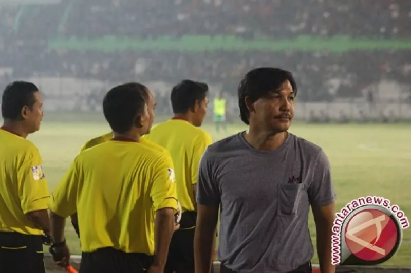 FIFA Ucapakan Duka Mendalam atas Kepergian Legenda Timnas Ricky Yakobi