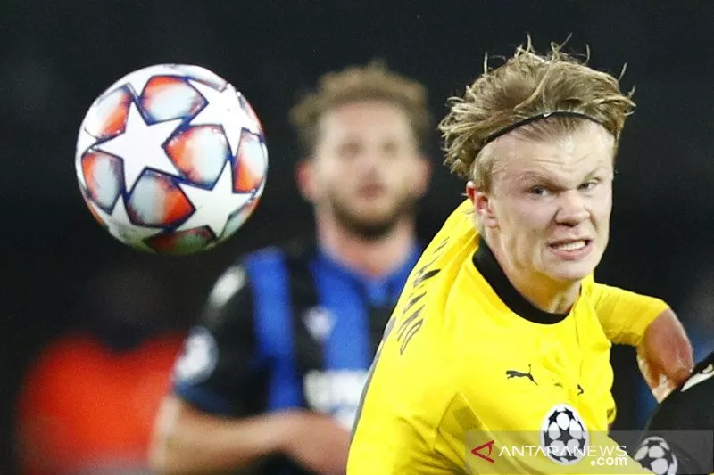 Striker Dortmund Erling Haaland Rebut Golden Boy 2020