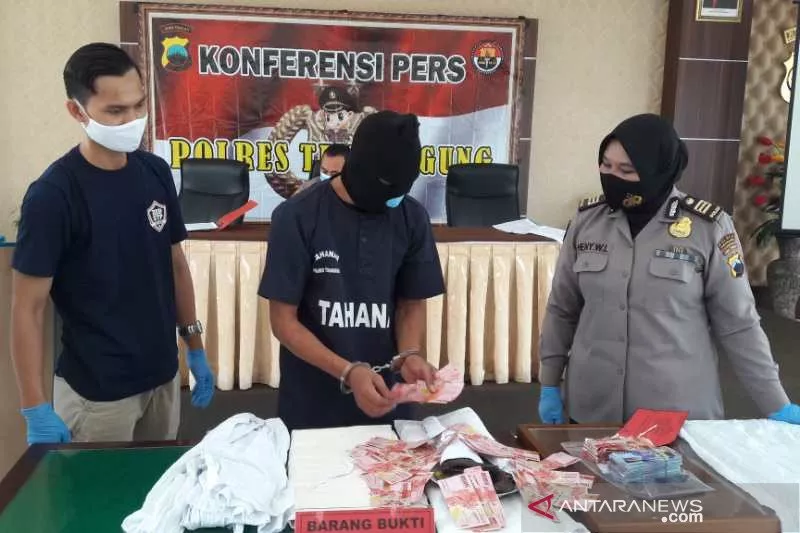 Luar Biasa ! Pedagang Sayur Menipu dengan Cara Menggandakan Uang