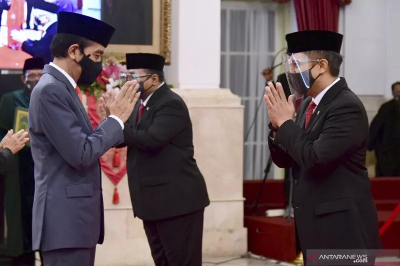 Masyarakat dengan Usia 60 Tahun Tetap Divaksin Covid-19