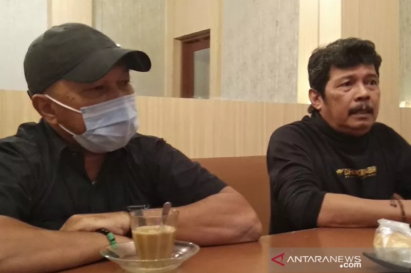 Fachri Husaini Resmi Diperkenalkan sebagai Pelatih Tim PON Aceh