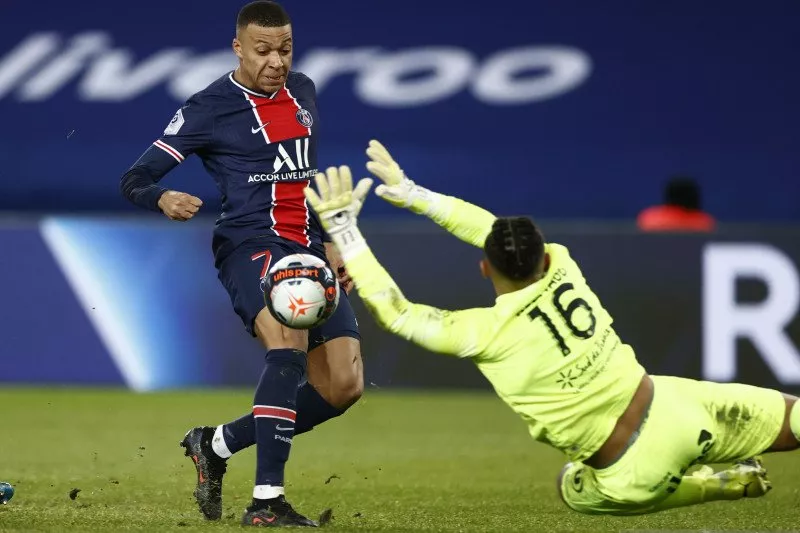 Tampil Apik Mbappe Bantu PSG Menang Besar