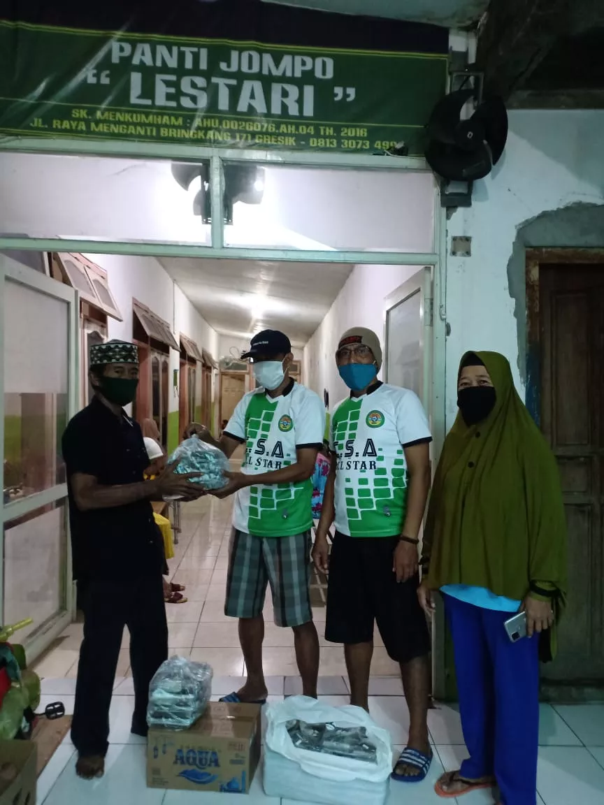 Komunitas CSA Berbagi ke Panti Jompo Lestari Bringkang