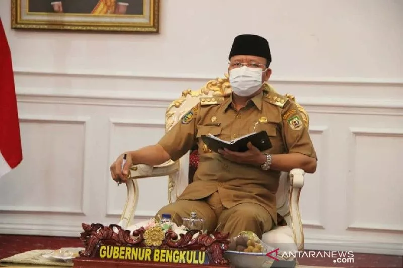 KPK Periksa Gubernur Bengkulu Rohidin Mersyah dan Bupati Kaur Gusril