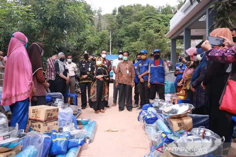 Kemensos Salurkan Bantuan untuk Korban Longsor Tanjungpinang