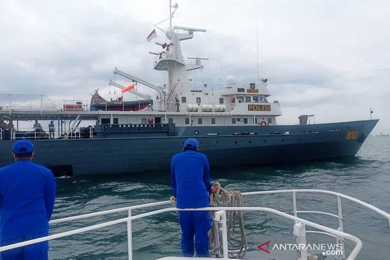 Korpolairud Baharkam Polri Cari Korban hingga Batas Jarak Pandang