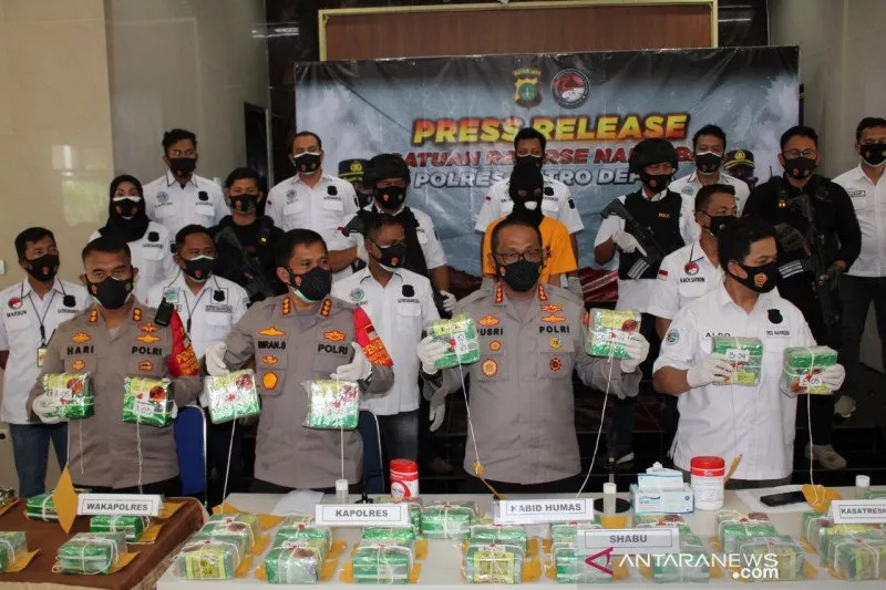 Satreskoba Polres Metro Depok Amankan Barang Bukti 46,54 Kg Sabu