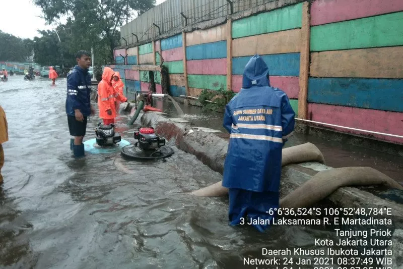 Genangan Air Setinggi 15 Cm di Tanjung Priok Ditangani Sudin SDA