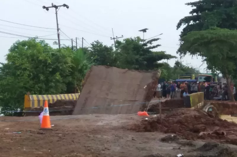 Jembatan Putus, Jalur Trans Kalsel Lumpuh