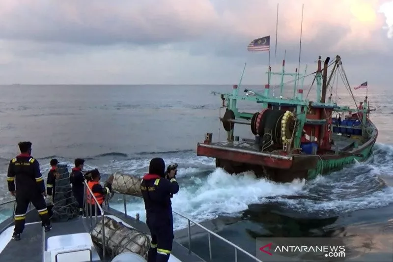 Pelaku Pengeboman Ikan Ditangkap Petugas KKP