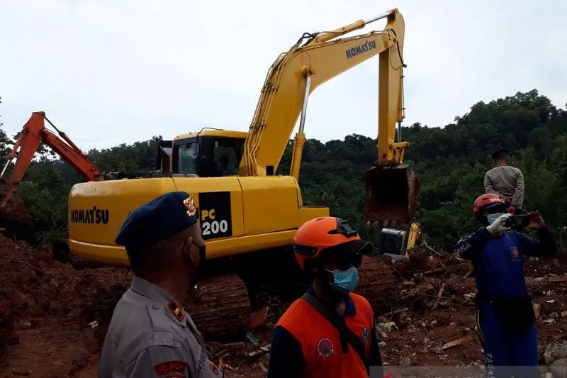 Satu Korban Tanah Langsor di Nganjuk Masih Dicari