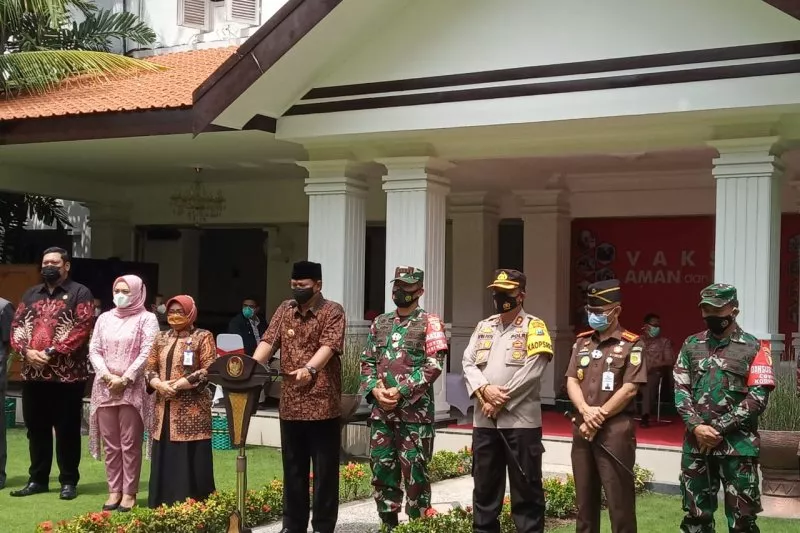 Wali Kota Madiun Divaksin Sinovac Tahap Dua