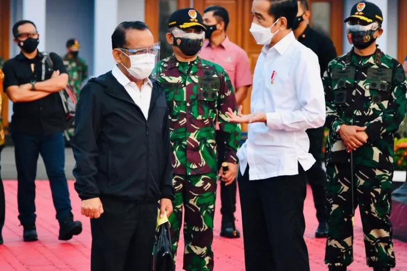 Jokowi Resmikan Proyek dan Tinjau Vaksinasi Massal di Sulsel