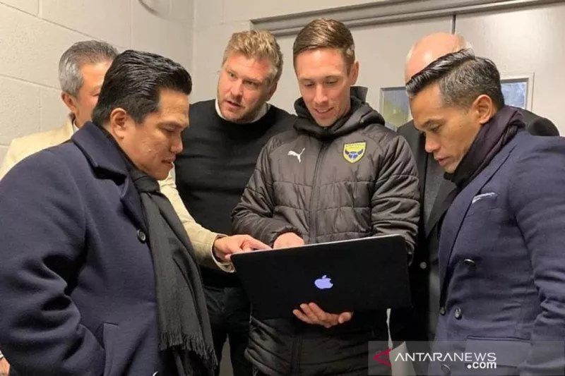 Erick Thohir dan Anindya Bakrie Berusaha Beli Oxford United