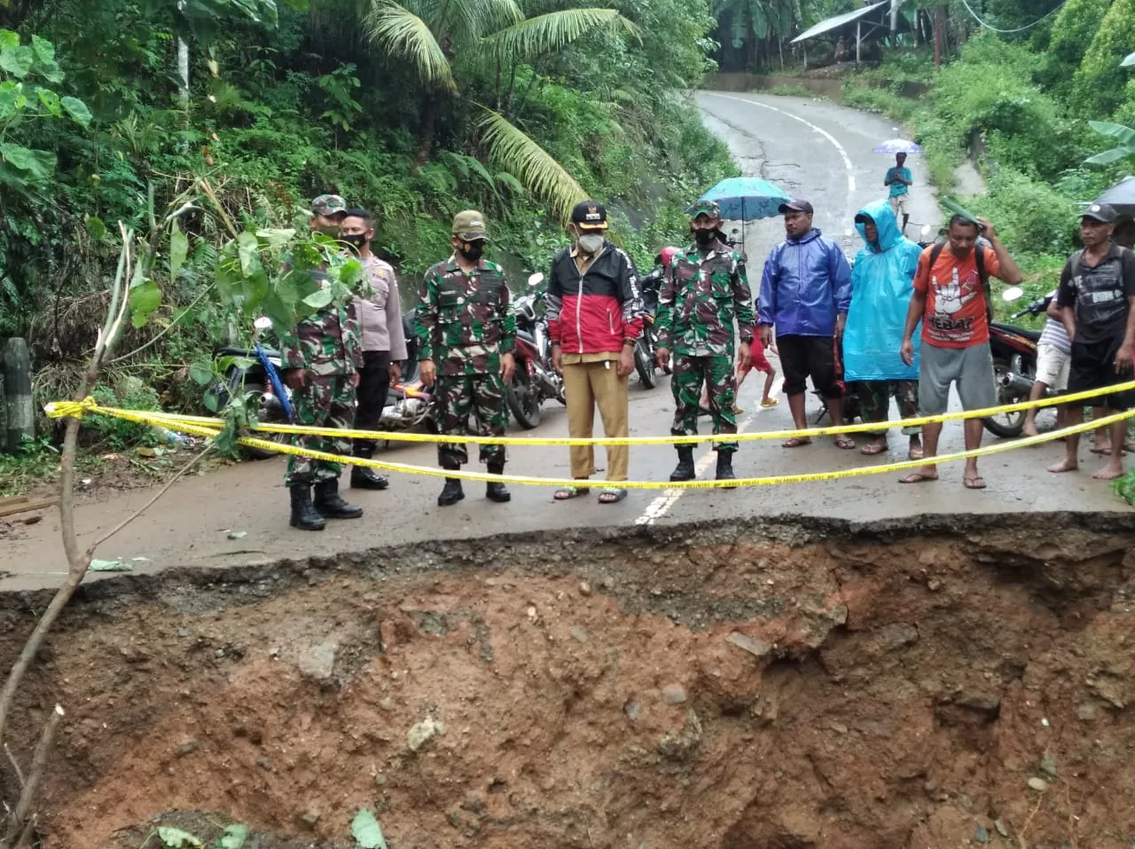 Danrem 151/Binaiya Tinjau Lokasi Bencana Banjir dan Longsor