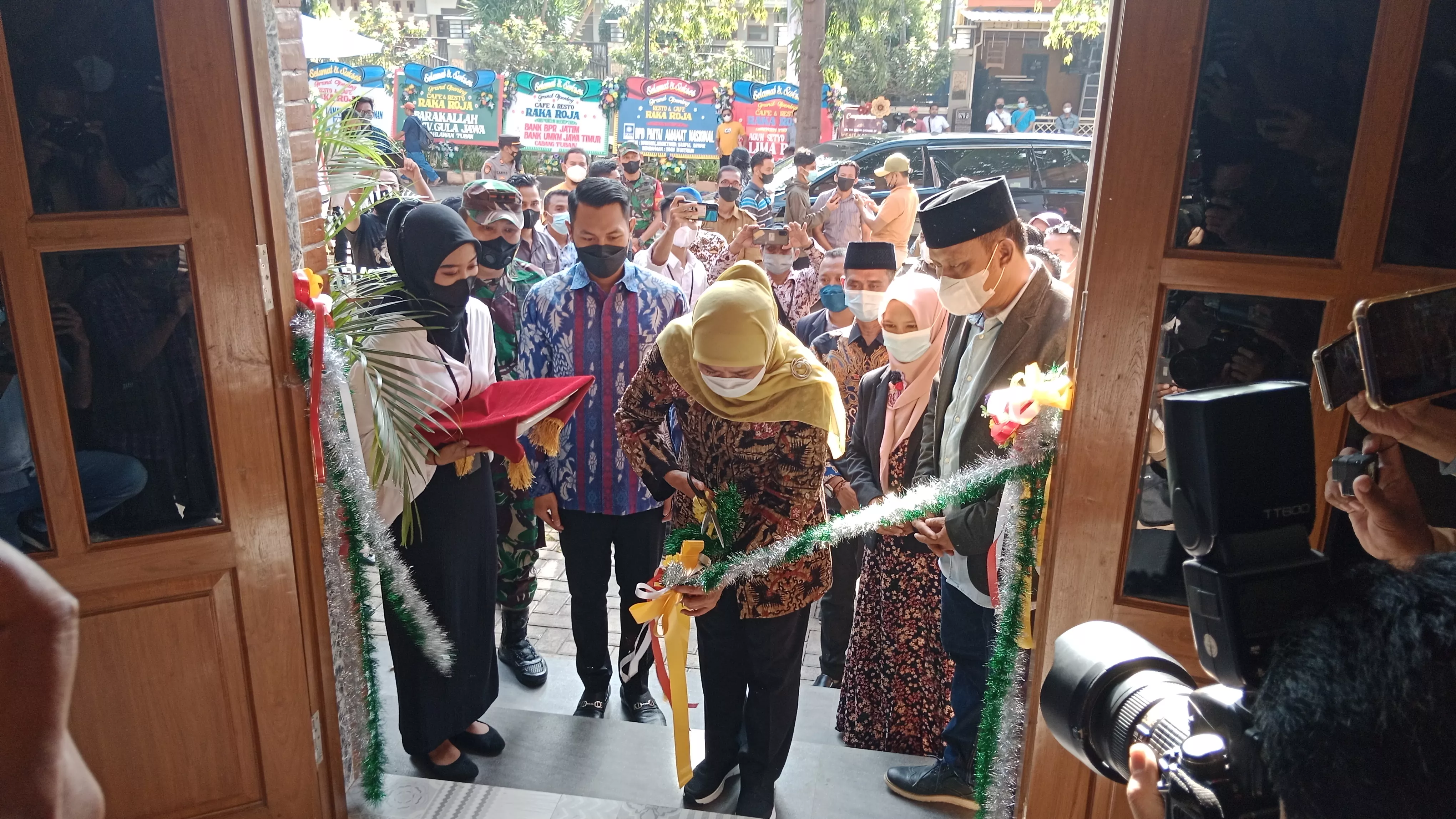 Khofifah: Mari Asah Kesalehan Sosial Dengan Zakat , Infak Shodaqoh