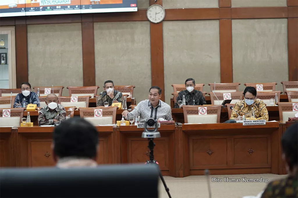 Mendag Terbitkan Permen Harga Minyak Goreng Curah dan Kemasan