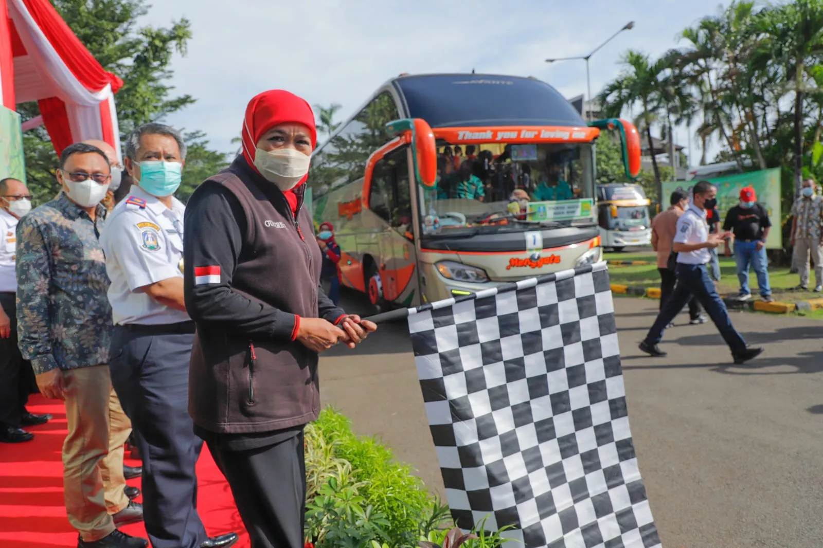 Gubernur Khofifah Berangkatkan Program Mudik Bareng Gratis