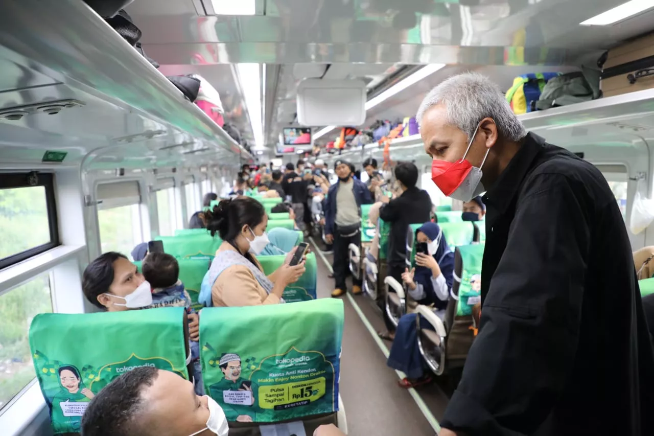 Selain Mudik,, Ganjar Siapkan Angkutan Balik Gratis bagi Warga Jateng